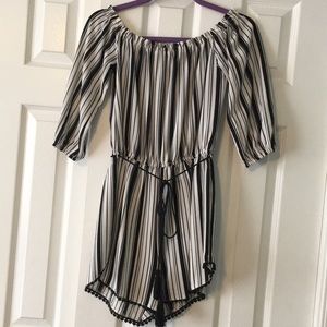 Dainty hooligan romper small
